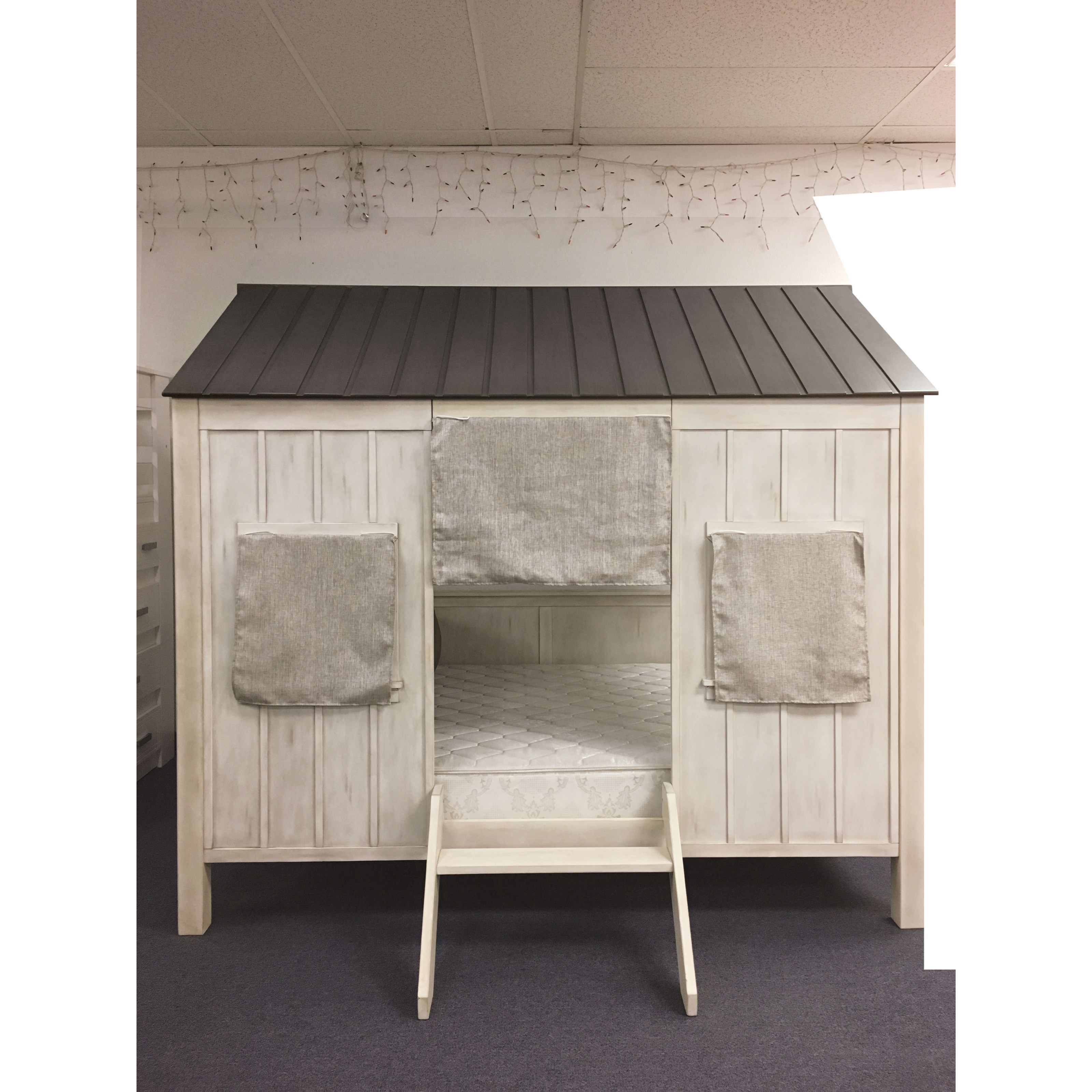 Acme Furniture Spring Cottage 37655F Full Canopy House Bed with